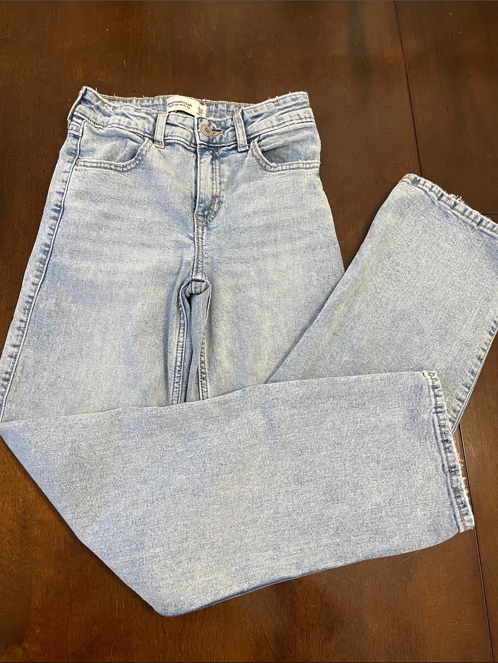 abercrombie kids Light Wash Denim High Rise Wide Leg Jeans 11/12 long